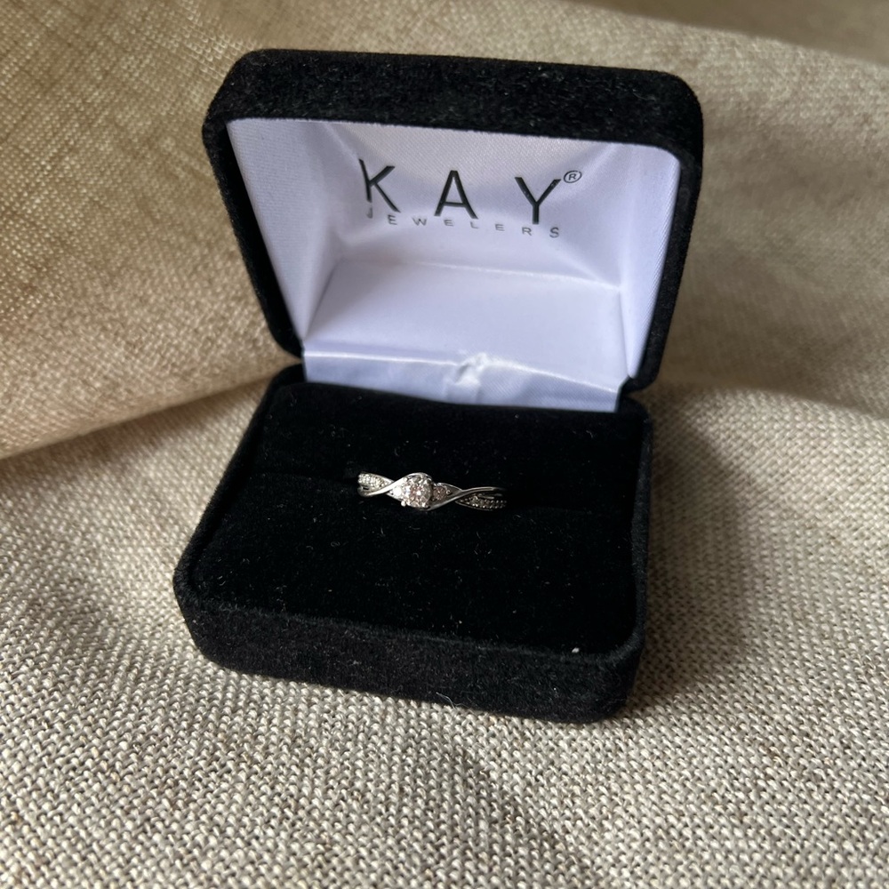 Kay Jewelers Diamond Engagement Ring - Picture 1 of 10